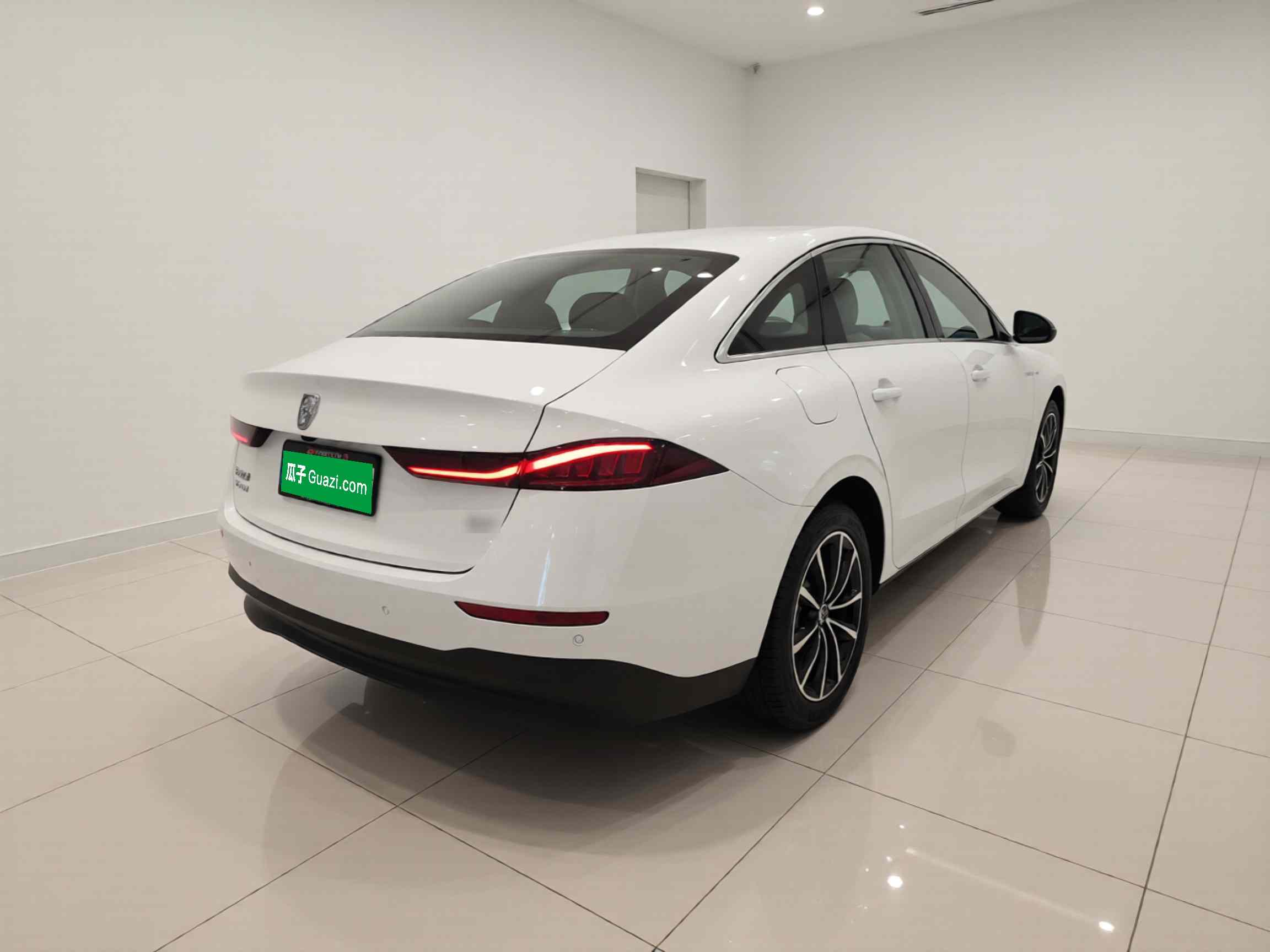 荣威D7 2025款 DMH 125km 世界冠军版(5)