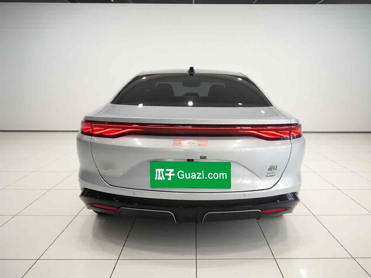 比亚迪 汉L 2025款 EV 四驱激光雷达旗舰型(4)
