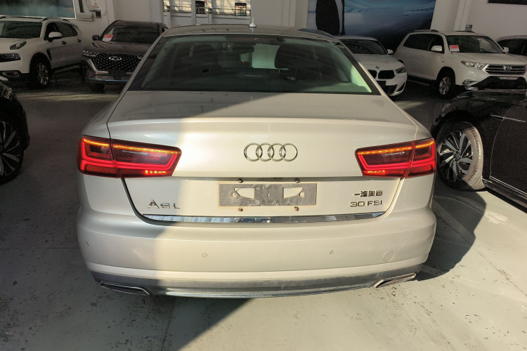 奥迪A6L 2017款 30 FSI 舒适型车身外观6