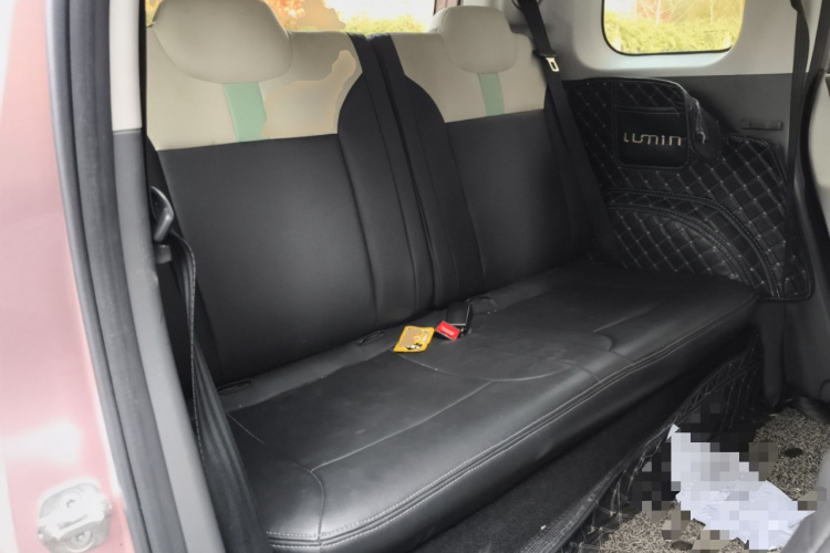 长安启源 长安Lumin 2022款 210km 香甜款中控内饰21