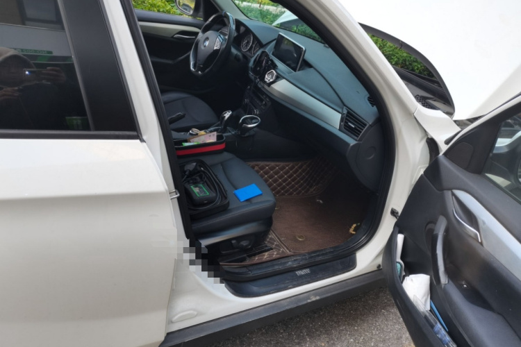 宝马X1 2012款 sDrive20i 领先型局部细节9005