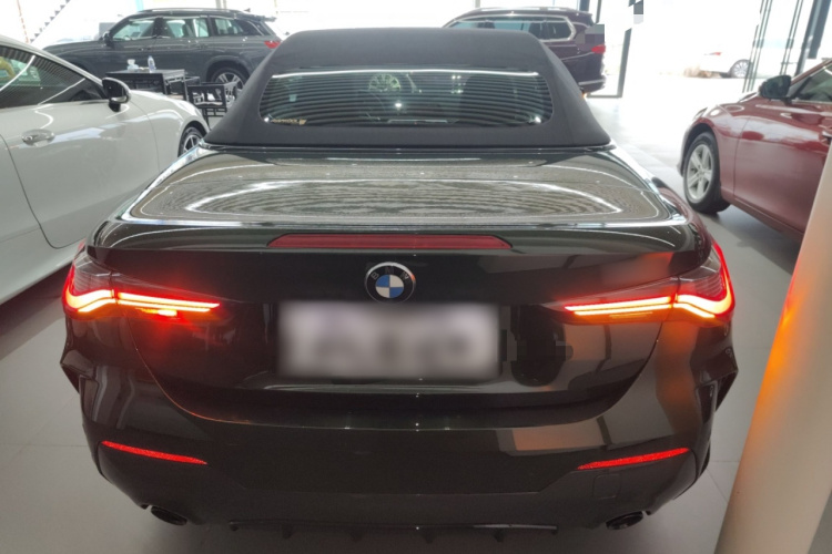 宝马4系 2022款 430i 敞篷M运动曜夜套装车身外观6