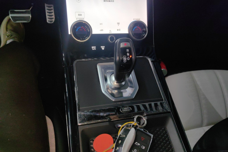 路虎 揽胜极光 2021款 极光L 249PS R-Dynamic First edition 首发版局部细节18