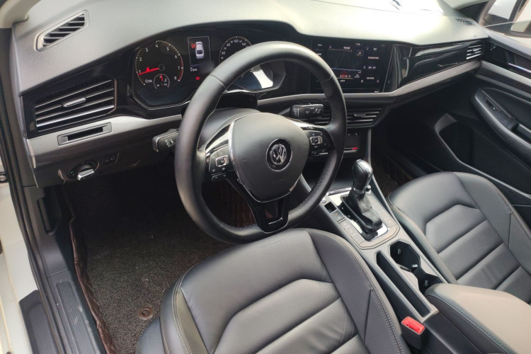 大众 宝来 2020款 1.5L 自动豪华型中控内饰12