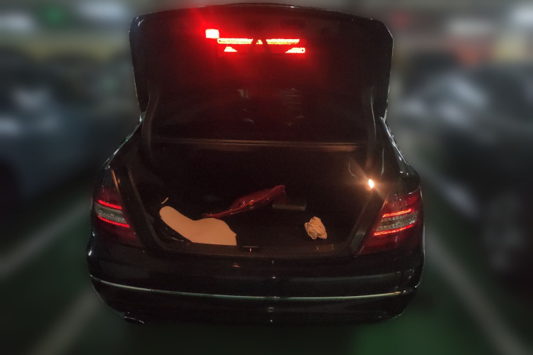 奔驰C级 2011款 C 200 CGI 时尚型局部细节23