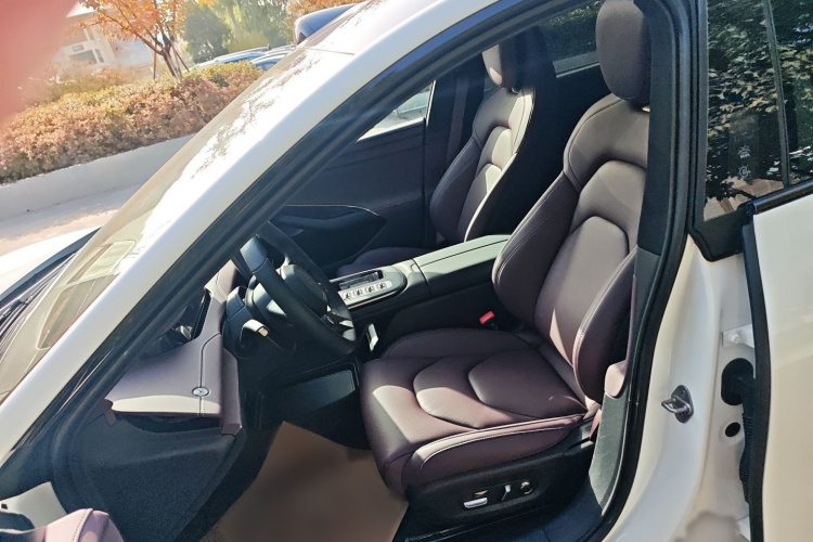 小米汽车 小米SU7 2024款 四驱超长续航高阶智驾Max版局部细节19