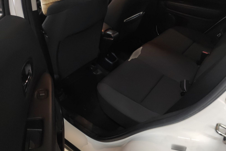 本田 缤智 2019款 220 TURBO CVT精英版 国VI中控内饰21