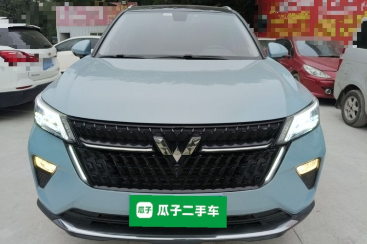 五菱汽车 五菱星辰 2021款 1.5T CVT星曜版车身外观2