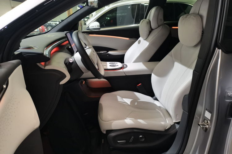 小鹏G7 2025款 702 超长续航 Ultra中控内饰19