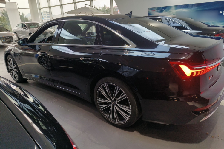 奥迪A6L 2020款 45 TFSI quattro 臻选动感型车身外观6003