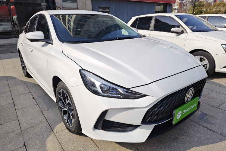 名爵 MG5 2021款 改款 180DVVT CVT青春豪华版车身外观3