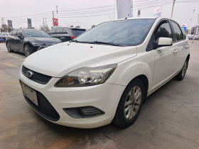 福特 福克斯 2013款 两厢经典 1.8L 自动基本型