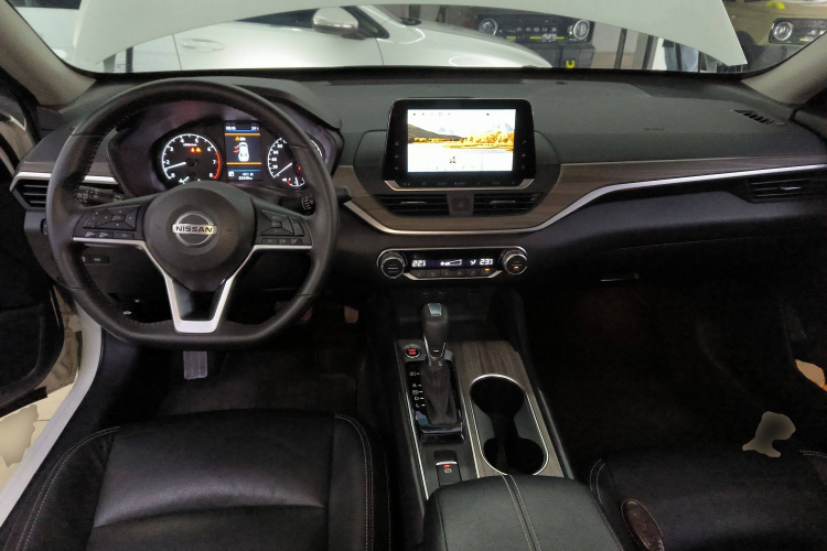 日产 天籁 2021款 2.0L XL 舒适版中控内饰12