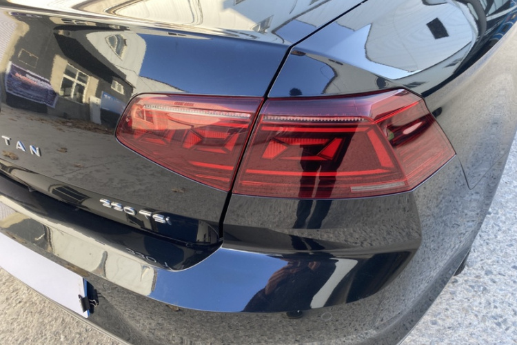 大众 迈腾 2023款 200万辆纪念版 280TSI DSG领先型车身外观6006