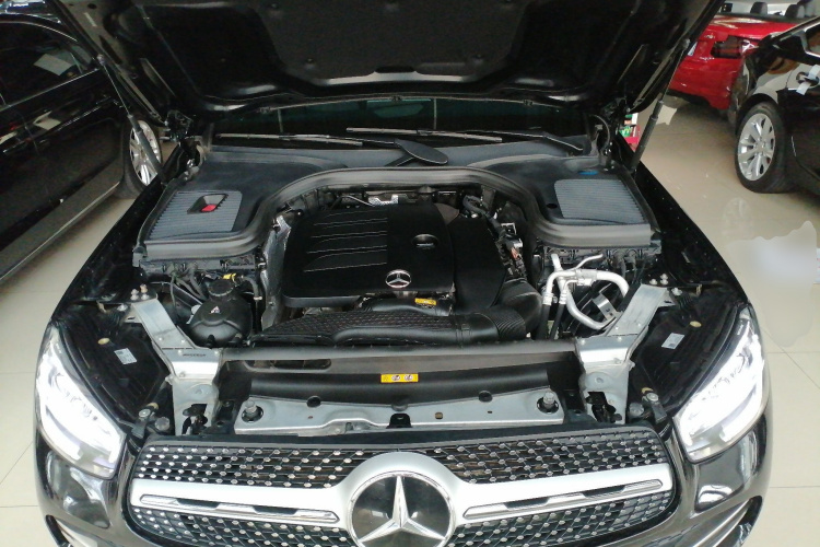 奔驰GLC 2021款 GLC 300 L 4MATIC 动感型机舱底盘24