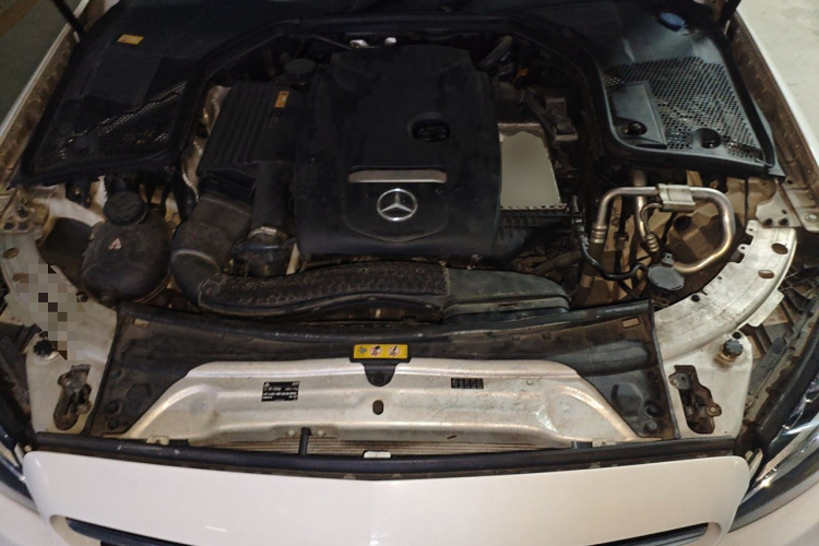 奔驰C级 2015款 C 200 运动版局部细节24