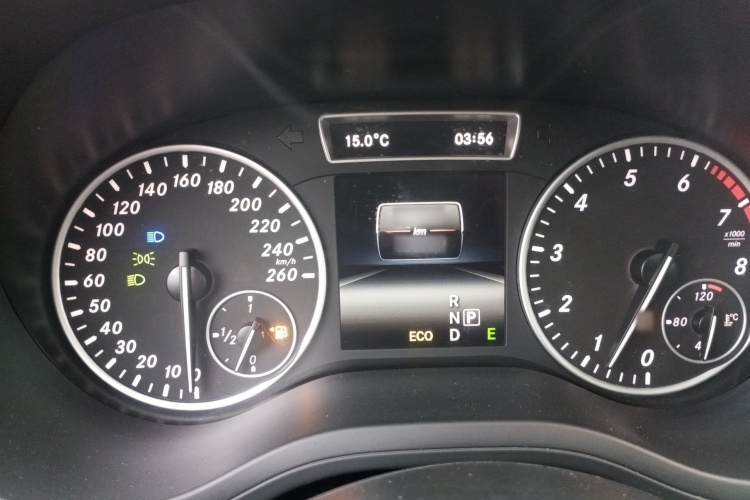 奔驰B级 2012款 B 200局部细节14