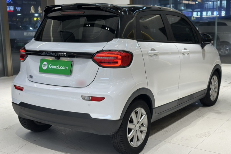 零跑汽车 零跑T03 2022款 炫晶版车身外观6008