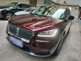 林肯 冒险家 2022款 2.0T 两驱尊享版