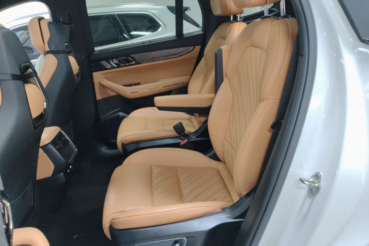 领克09 2021款 2.0T Halo 六座中控内饰7004