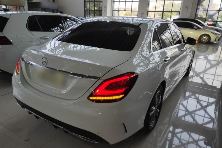 奔驰C级 2019款 C 180 L 时尚型运动版车身外观6005