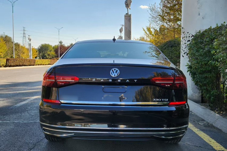 大众 帕萨特 2019款 330TSI 尊贵版 国VI车身外观6003