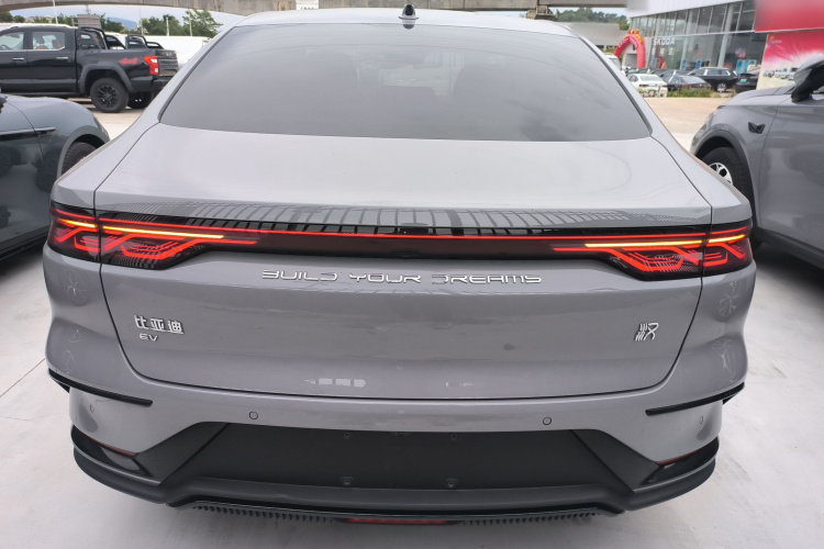 比亚迪 汉 2025款 EV 701KM激光雷达智驾型车身外观6
