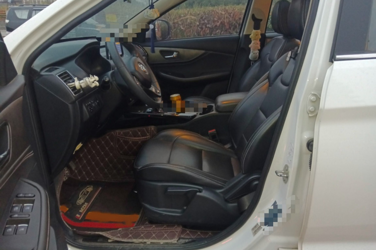 东风风光 风光S560 2018款 改款 1.8L CVT尊贵型 5座局部细节19