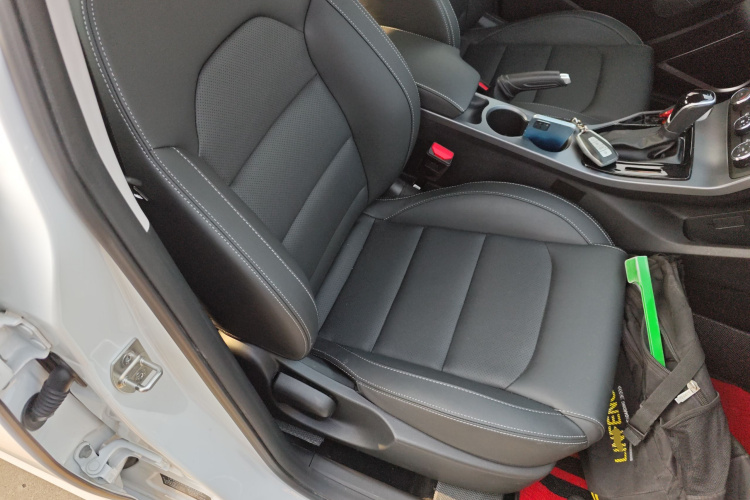 吉利汽车 帝豪 2020款 1.5L CVT舒适型局部细节41