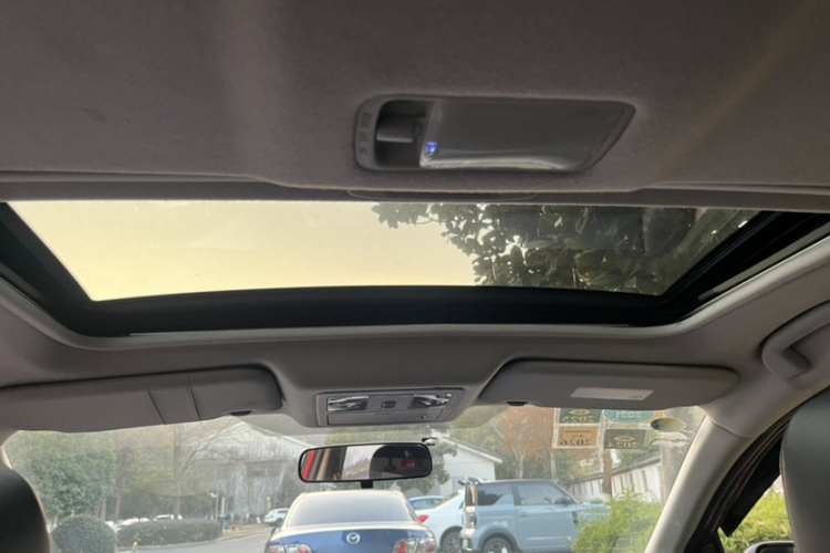 日产 骐达TIIDA 2011款 1.6L CVT智能型局部细节22