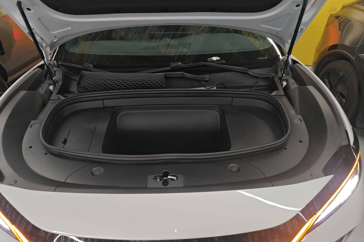 比亚迪 宋L EV 2025款 智驾版 662km 激光雷达卓越型局部细节24