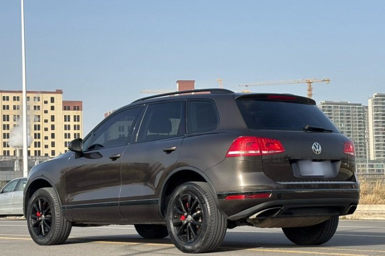 大众 途锐 2016款 3.0TSI 标配型车身外观6007