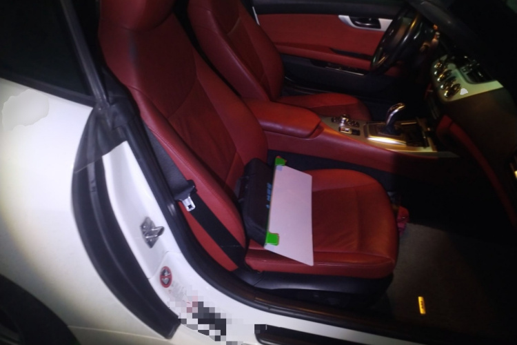 宝马Z4 2012款 sDrive20i领先型中控内饰21