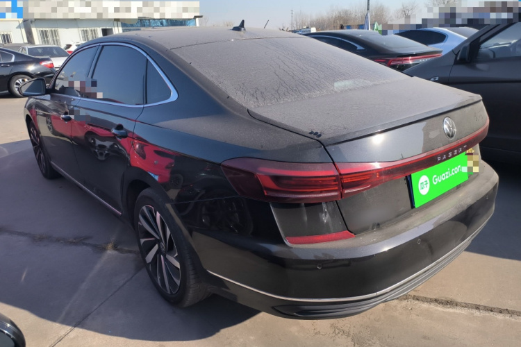 大众 帕萨特 2025款 出众款 330TSI 精英版车身外观4