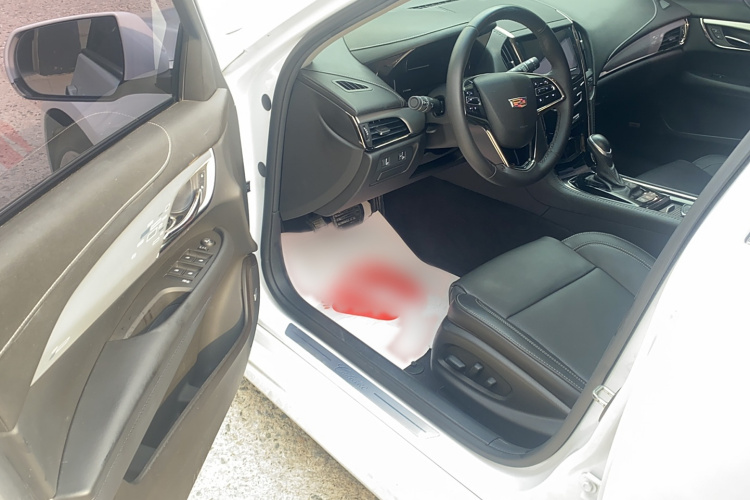 凯迪拉克ATS-L 2017款 28T 时尚型中控内饰7004