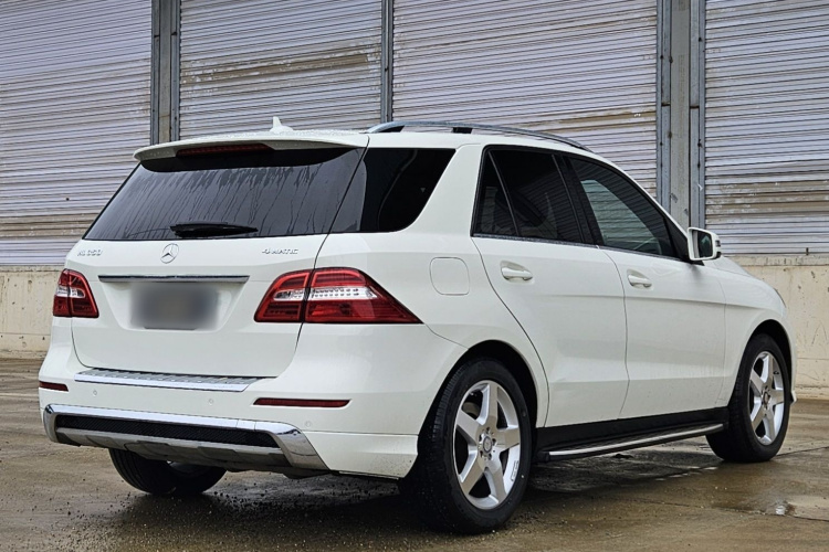 奔驰M级 2012款 ML 350 豪华型车身外观6003