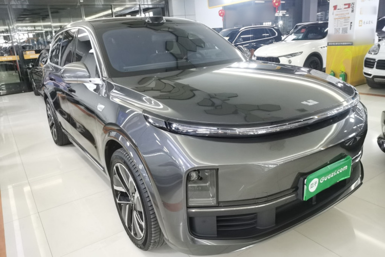 理想汽车 理想L9 2022款 Max车身外观3