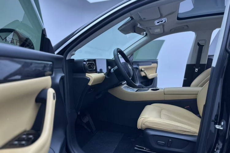 零跑汽车 零跑C11 2024款 增程 300尊享版中控内饰19