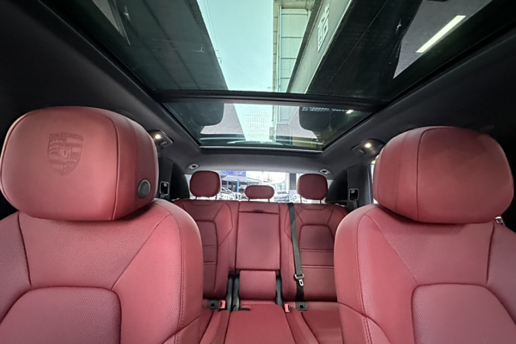 保时捷 Cayenne新能源 2021款 Cayenne E-Hybrid 2.0T中控内饰7006