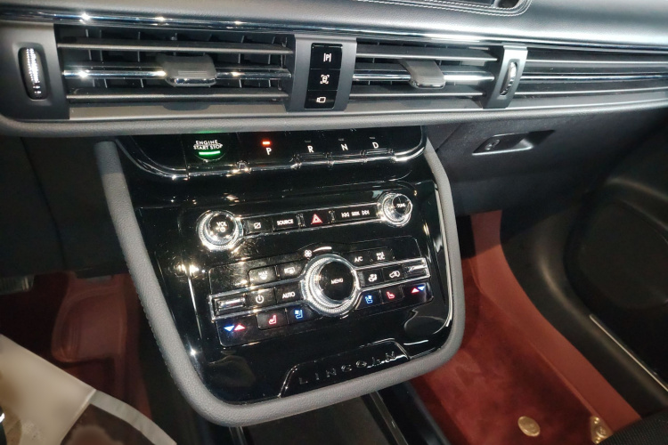 林肯 冒险家 2022款 2.0T 两驱尊雅版局部细节16