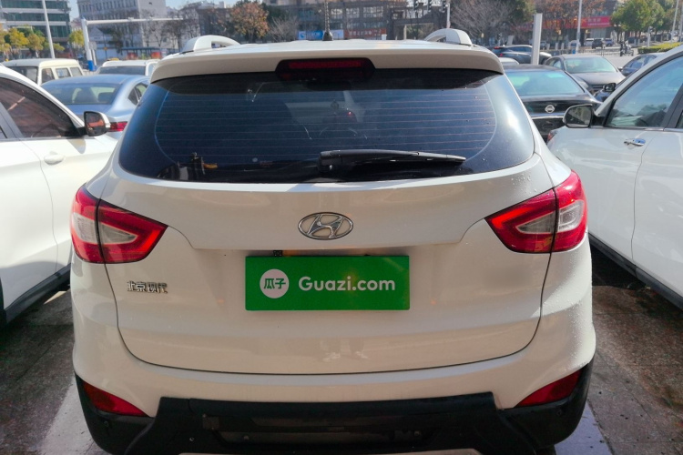 北京现代ix35 2013款 2.0L 自动两驱智能型GLS 国IV车身外观6
