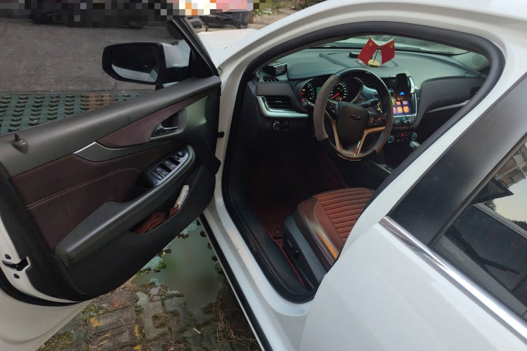 雪佛兰 迈锐宝 2018款 530T 自动豪华版中控内饰20