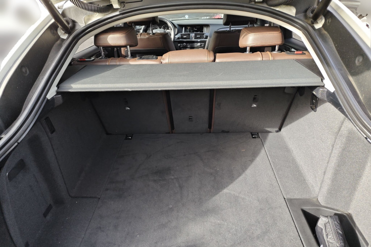 宝马X4 2014款 xDrive20i X设计套装局部细节23