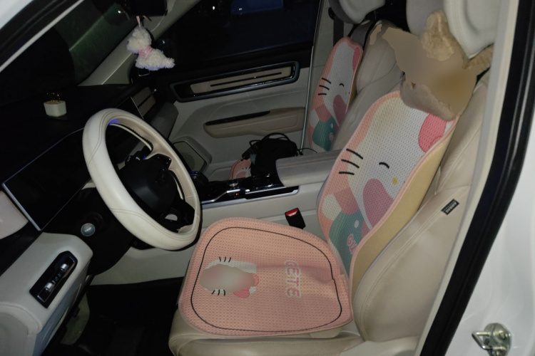 吉利汽车 吉利icon 2023款 1.5TD 巧克力醇巧版中控内饰19