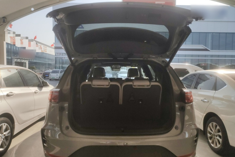 比亚迪 唐新能源 2025款 DM-i 115KM 旗舰型局部细节23