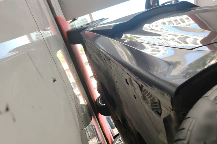 宝马3系GT 2019款 320i M运动套装局部细节9002