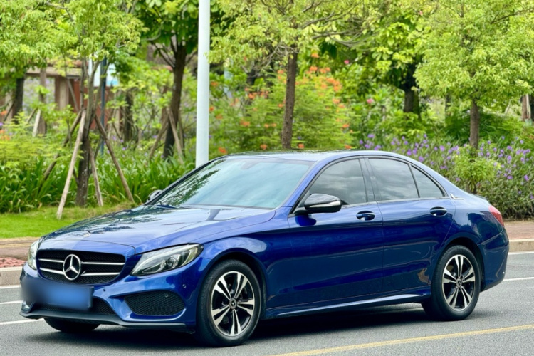 奔驰C级 2018款 C 200 运动版车身外观6012