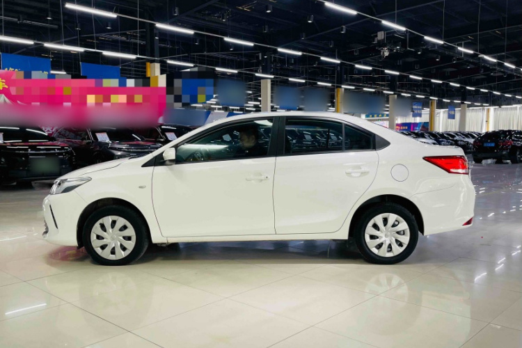 丰田 威驰 2017款 1.5L CVT创行版车身外观6006