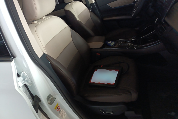 比亚迪 宋MAX新能源 2022款 DM-i 105KM 行政版局部细节41