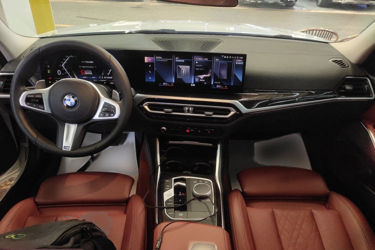 宝马3系 2023款 325Li xDrive M运动套装中控内饰7002